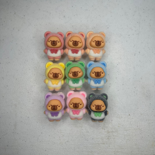 9pc - Flocked Capybara Pen Topper