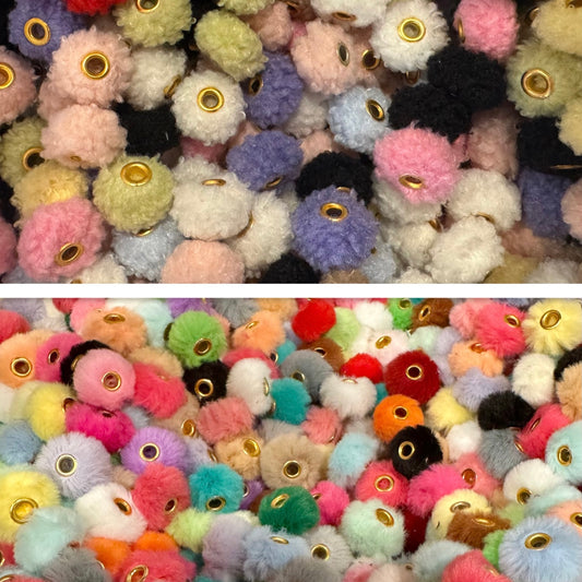 20pc - Fluffy/Teddy Bear Beads
