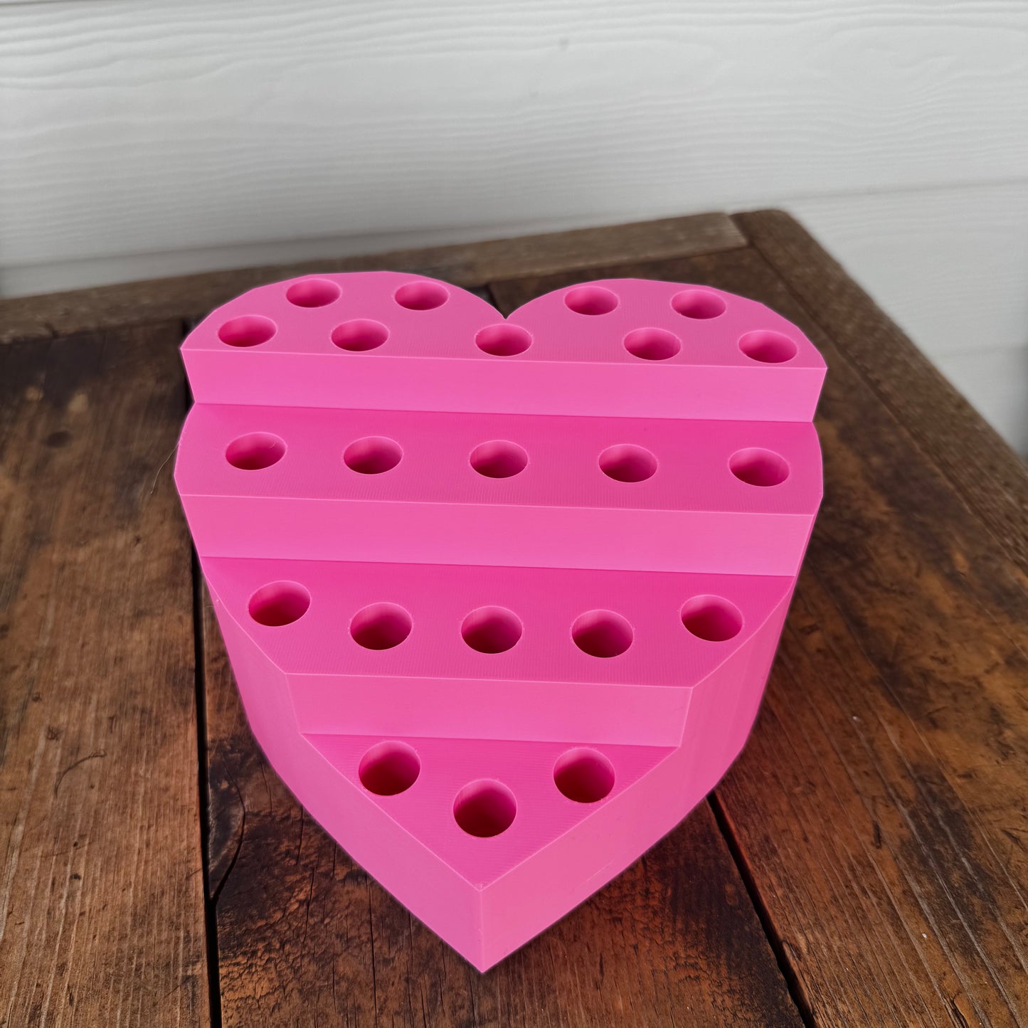 22 Hole Heart Tier Rhinestone Pen Stand